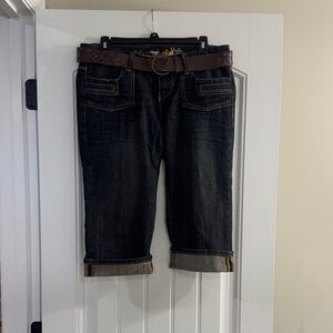 Mudd Dark Blue Women's Jeans with Brown Belt Capri